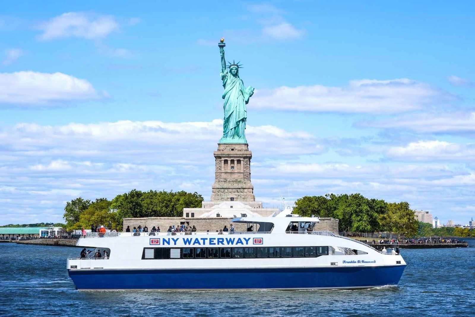 Rejs do Statuy Wolności z mola 78 na Manhattanie