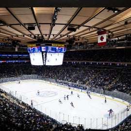 Mecz hokejowy New York Rangers w Madison Square Garden