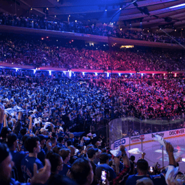 Mecz hokejowy New York Rangers w Madison Square Garden