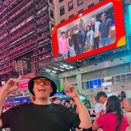 NYC: Zobacz siebie na billboardzie na Times Square przez 24 godziny