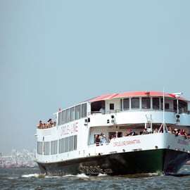 NYC: Circle Line: 90-minutowy rejs po zabytkach z pominięciem biura