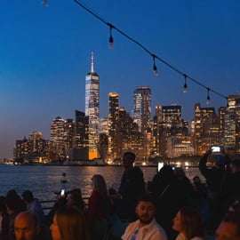 NYC: Circle Line 2h Harbor Lights Cruise bez biletu do kasy biletowej