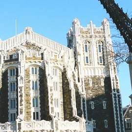 West Harlem: Nabożeństwo ewangeliczne i niedzielna wycieczka piesza