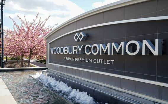 Z Nowego Jorku: Zakupy w Woodbury Common Premium Outlets