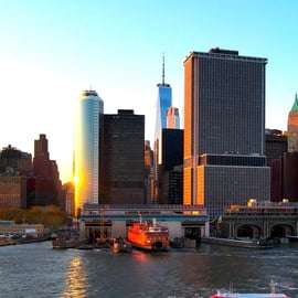NYC: Bilet wstępu bez kolejki na rejs o zachodzie słońca Statuy Wolności