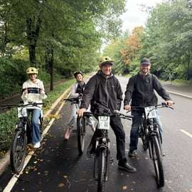 Wypożyczalnia rowerów, e-rowerów i hulajnóg przy Central Parku