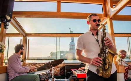 NYC: Wieczorny rejs jazzowy na jachcie Manhattan