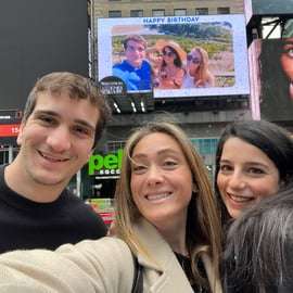 NYC: Zobacz siebie na billboardzie na Times Square przez 24 godziny