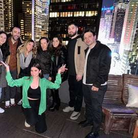 NYC: Wycieczka po barach, salonach i nocnym życiu na dachu